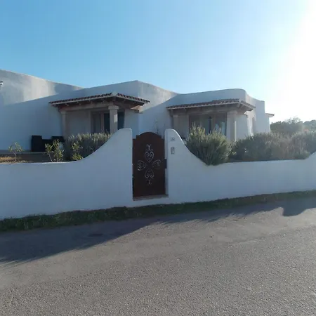 Sardinia Seafront House Апартаменти