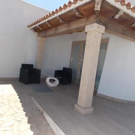 Sardinia Seafront House Ольбія