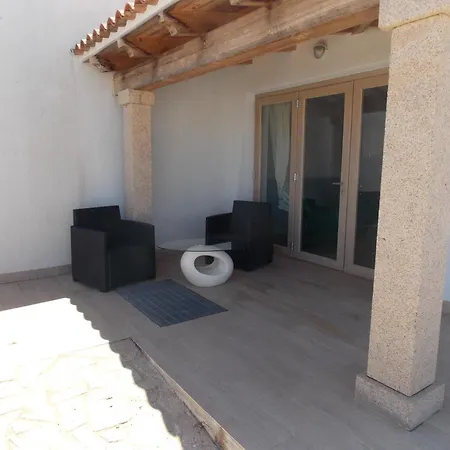 Апартаменти Sardinia Seafront House Ольбія