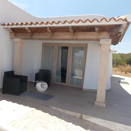 Sardinia Seafront House Ольбія