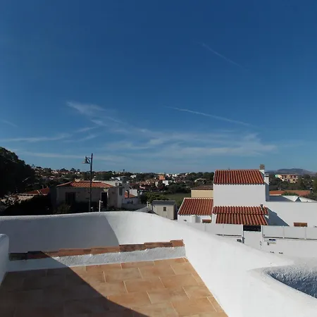 Апартаменти Sardinia Seafront House *
